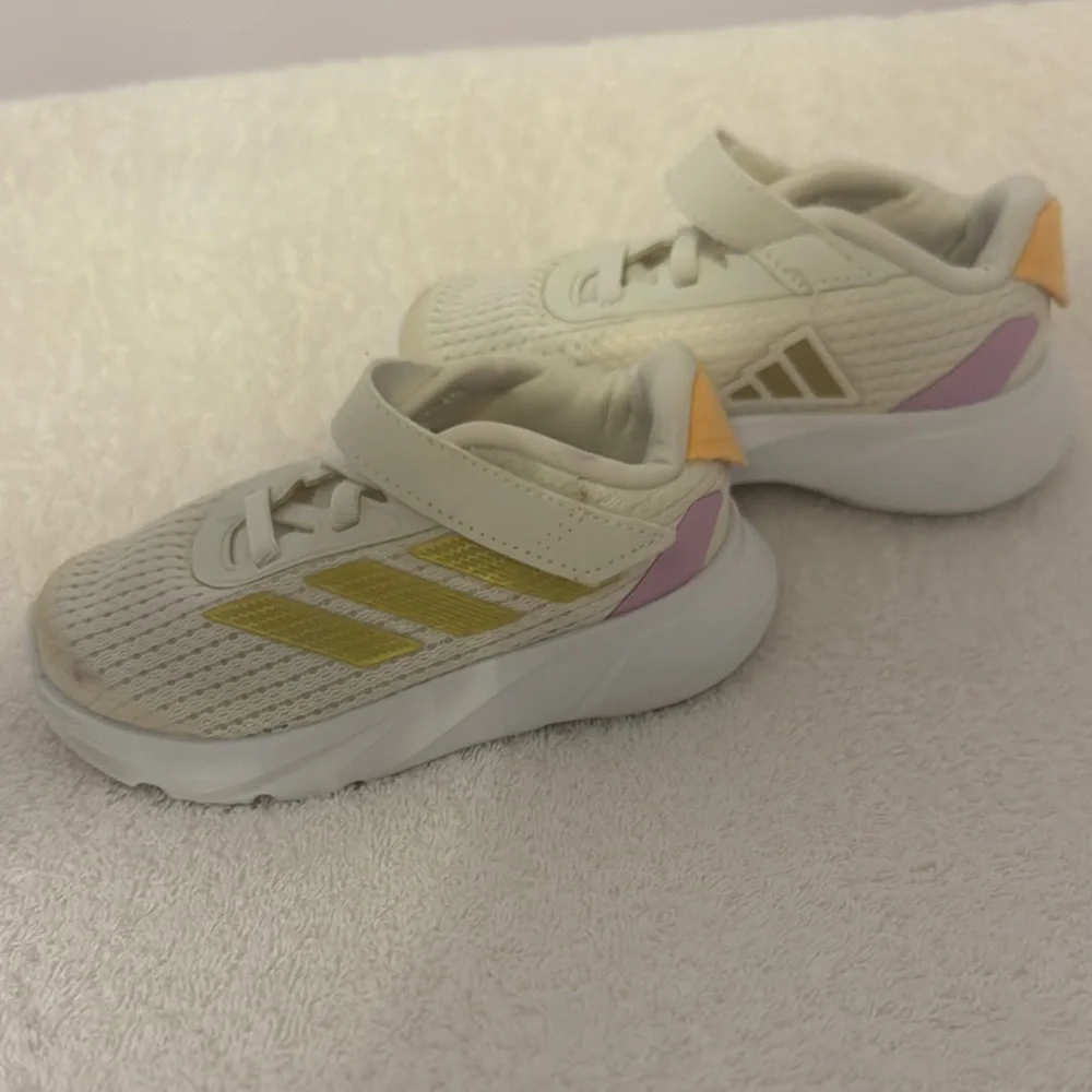Adidas Cream and Gold Sneakers with Velcro Closure
